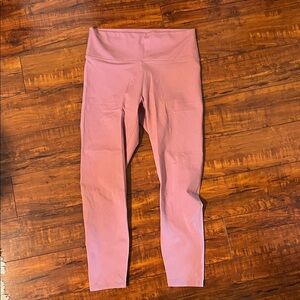Fabletics Mauve Cropped Leggings | Size Medium